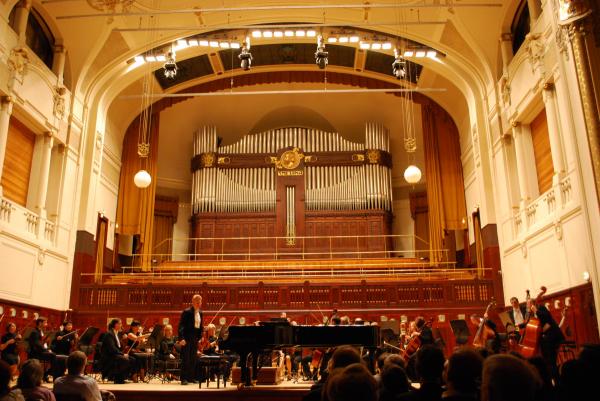 チェコ紀行 １１ プラハでコンサート三昧 立花聡公式サイト