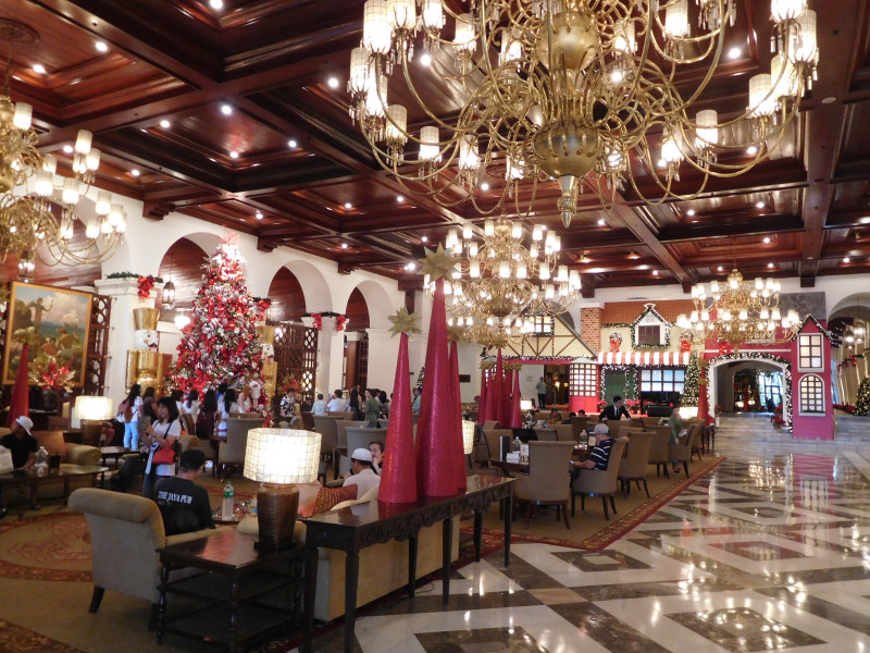 161130-1139-manila-hotel