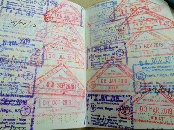 スタンプ詰めの苦労 パスポートのページが足りない 立花聡公式サイト